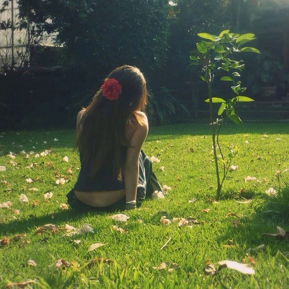 Meet your Posher, Liz - Picture 1 of 1